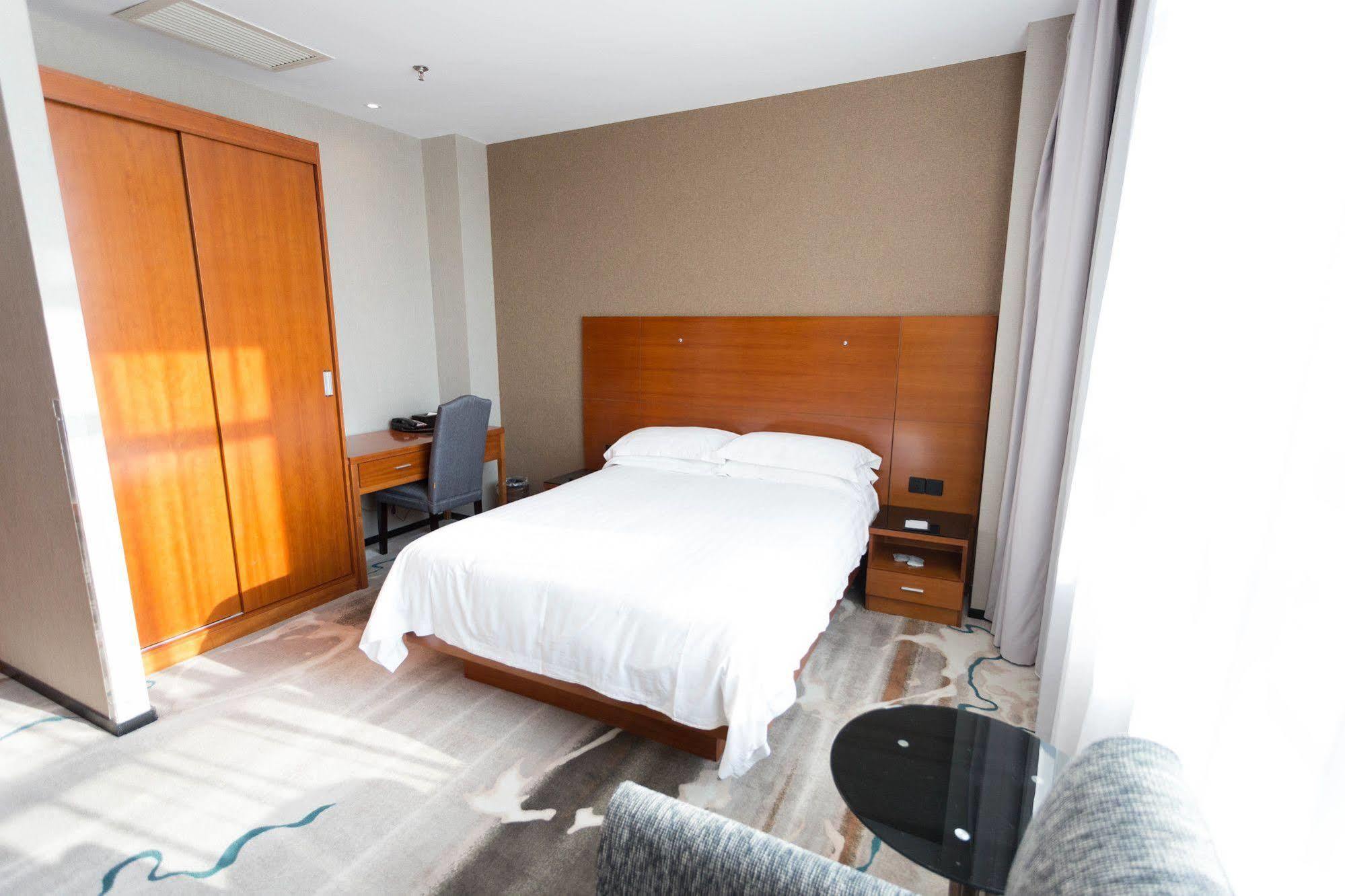 Radiance Hotel Shanghai Eksteriør billede