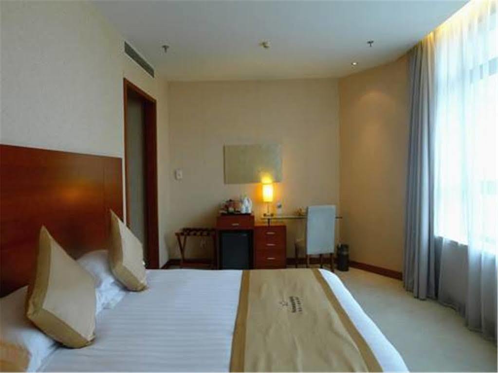 Radiance Hotel Shanghai Eksteriør billede