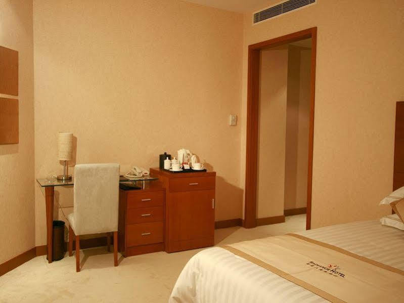 Radiance Hotel Shanghai Eksteriør billede